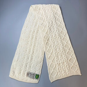 Aran Sweater Market Scarf Merino Wool Cream Reynolds Clan Cableknit Cottagecore